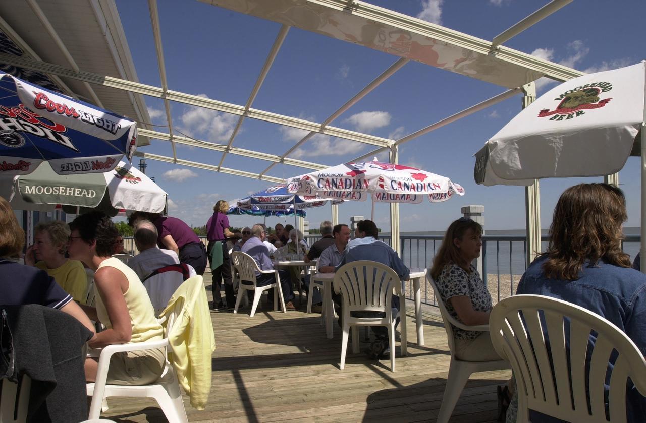 Lakeview Gimli Resort Экстерьер фото